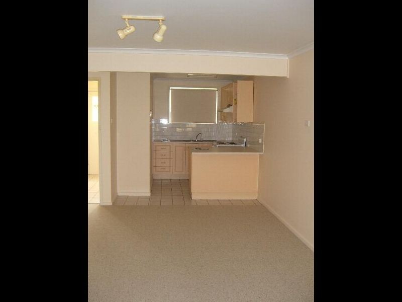 Unit 3/77 Edwards Street, Young NSW 2594