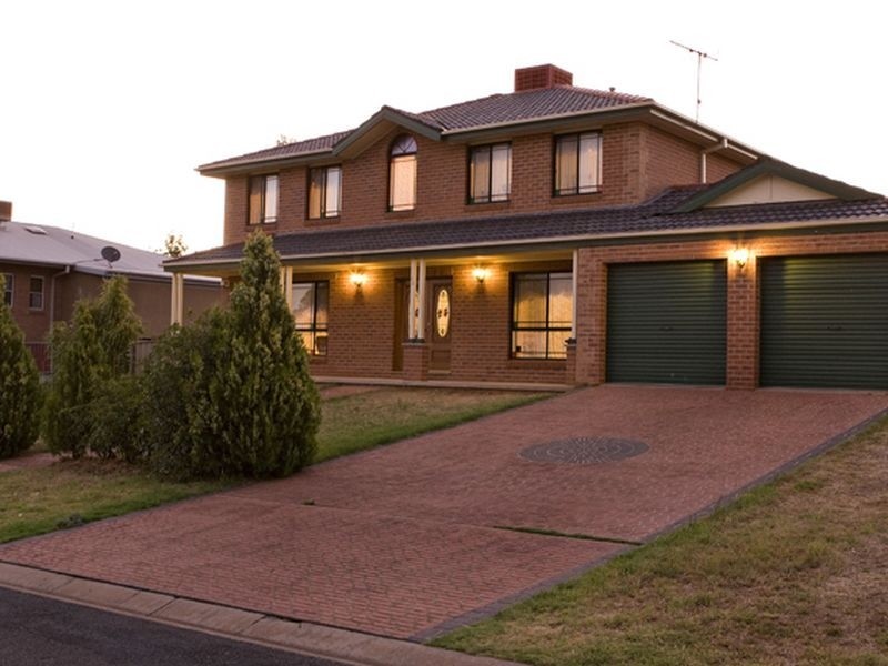 22 Jim Anderson Avenue, Young NSW 2594