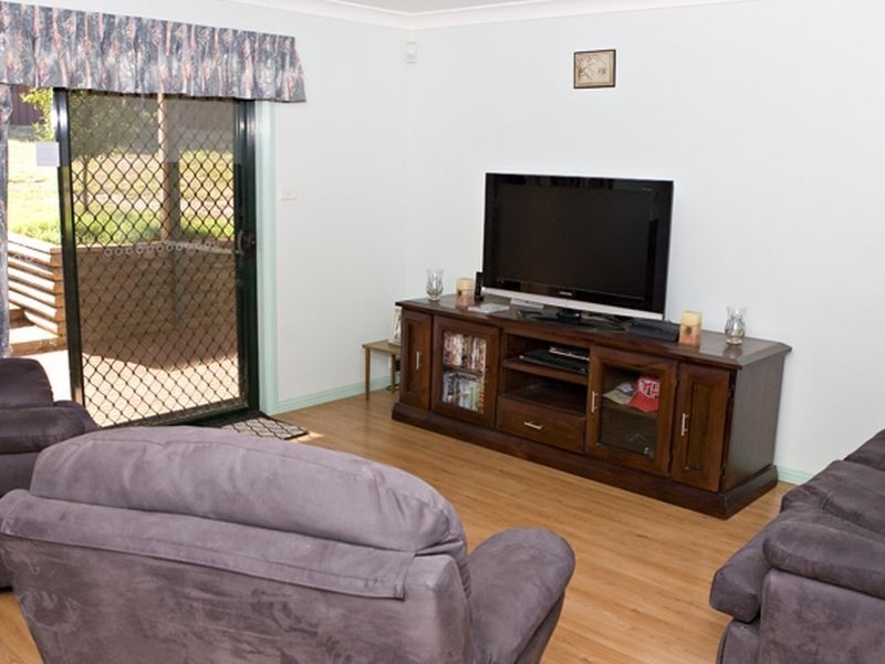 22 Jim Anderson Avenue, Young NSW 2594