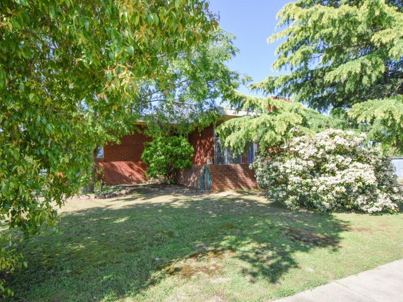 25 Hills Street, Young NSW 2594