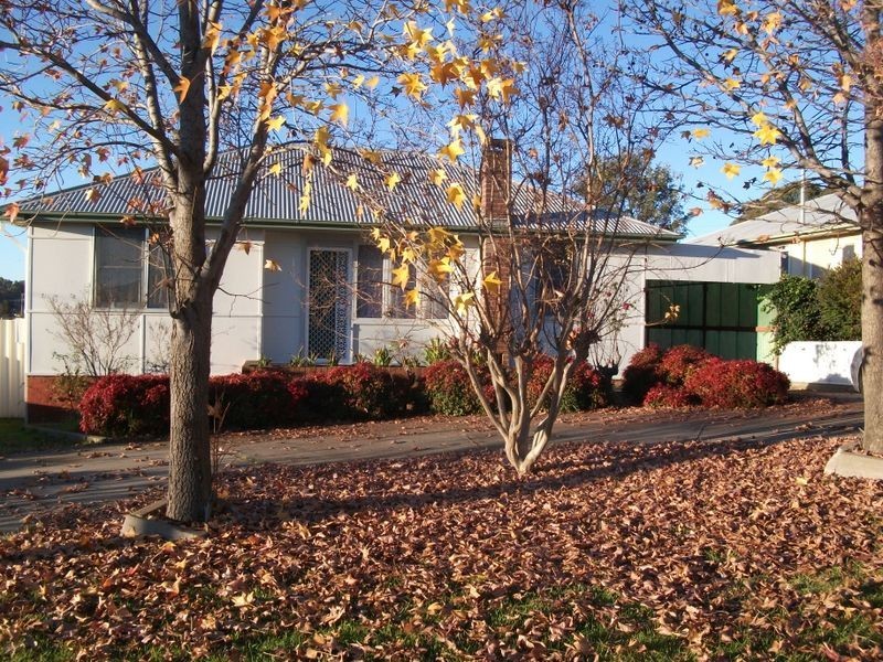 119 Berthong Street, Young NSW 2594