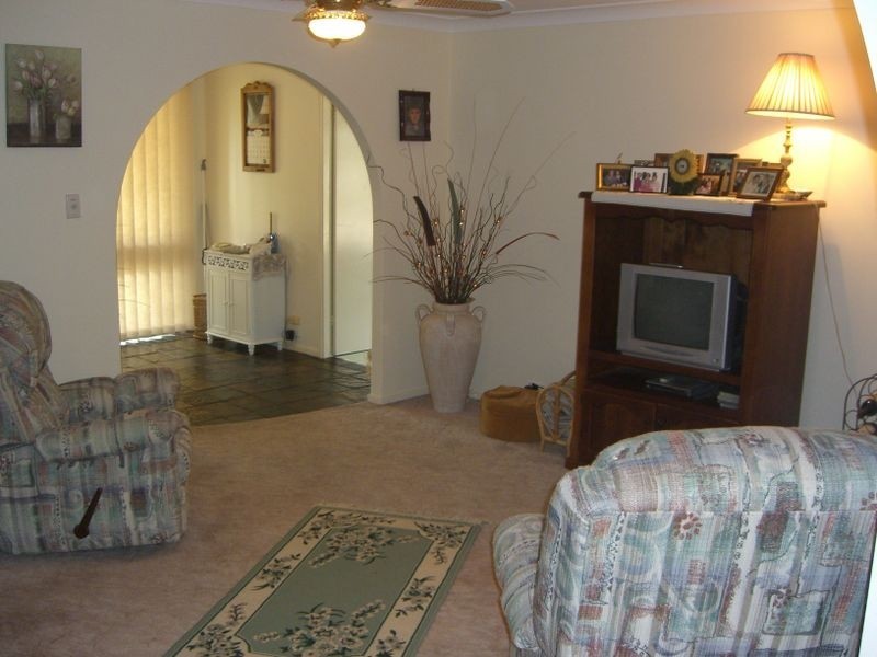 20 Pitstone Road, Young NSW 2594