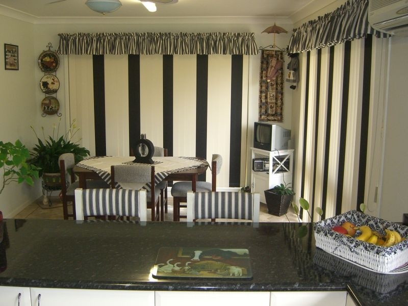 20 Pitstone Road, Young NSW 2594