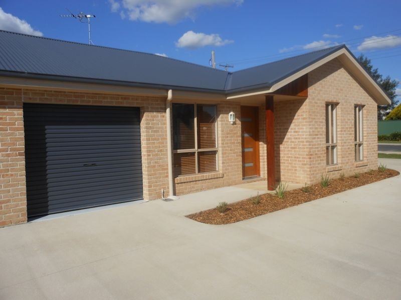 Unit 6/1 Patterson Avenue, Young NSW 2594