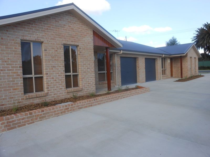 Unit 6/1 Patterson Avenue, Young NSW 2594