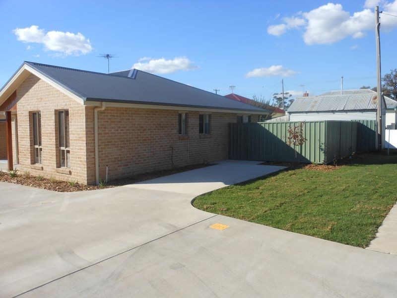 Unit 6/1 Patterson Avenue, Young NSW 2594