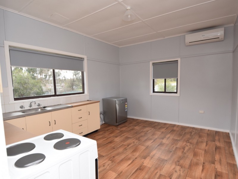 17 Musgrave Street, Young NSW 2594