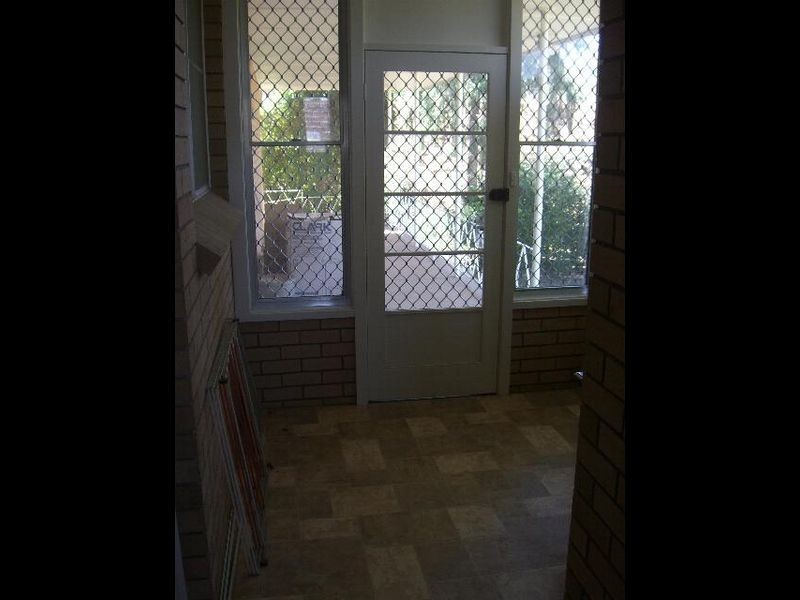 25 Fontenoy St, Young NSW 2594