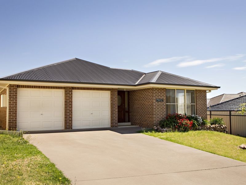 1 Hayden Place, Young NSW 2594