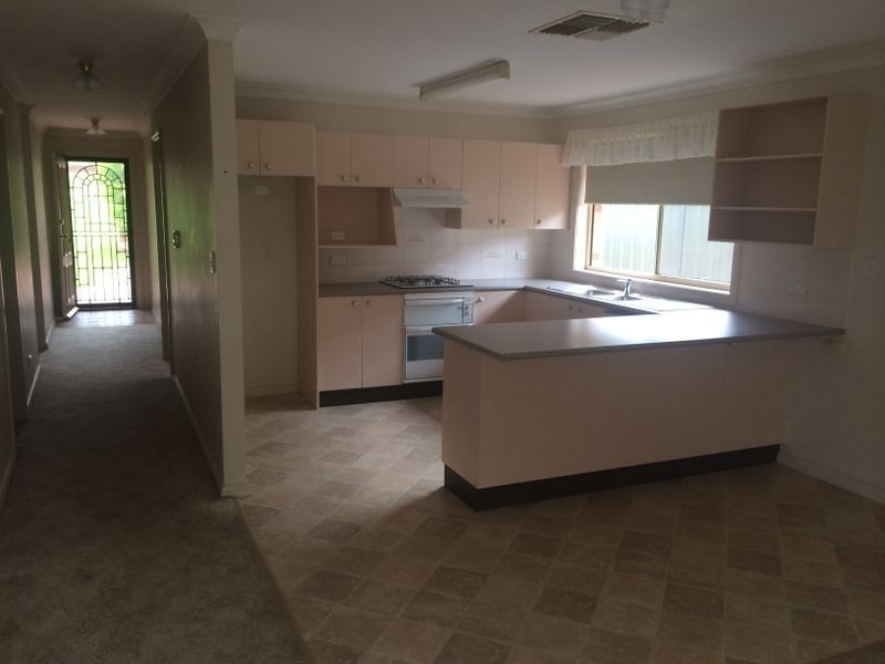 Unit 1/32 Nasmyth Street, Young NSW 2594