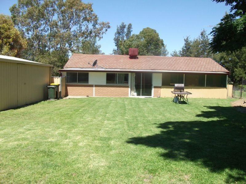 7 Willawong Street, Young NSW 2594