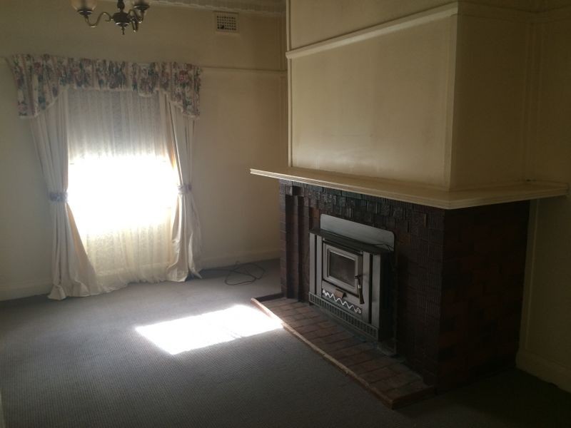 22 Elizabeth Street, Young NSW 2594