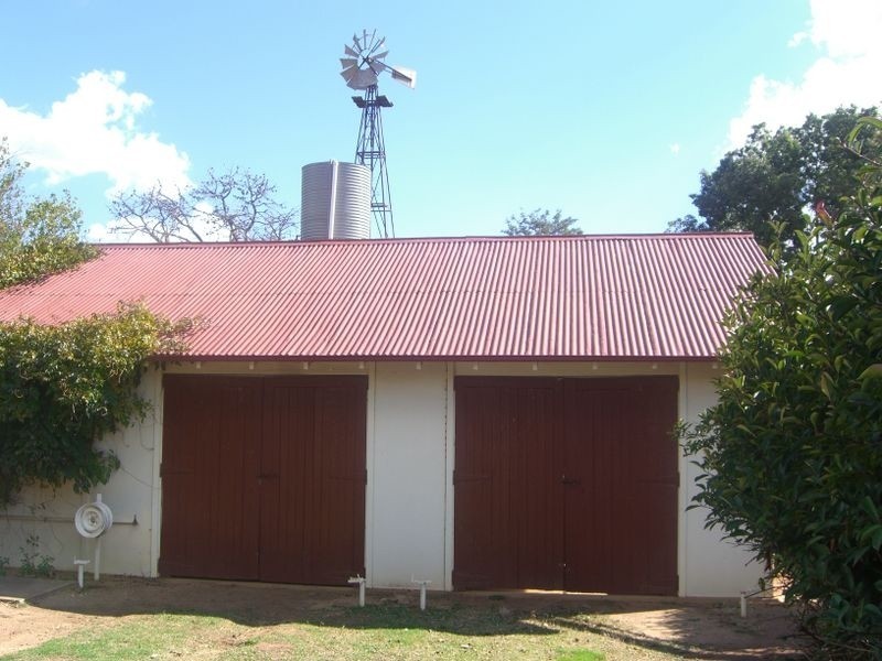 00 Warranoy Homestead, Young NSW 2594