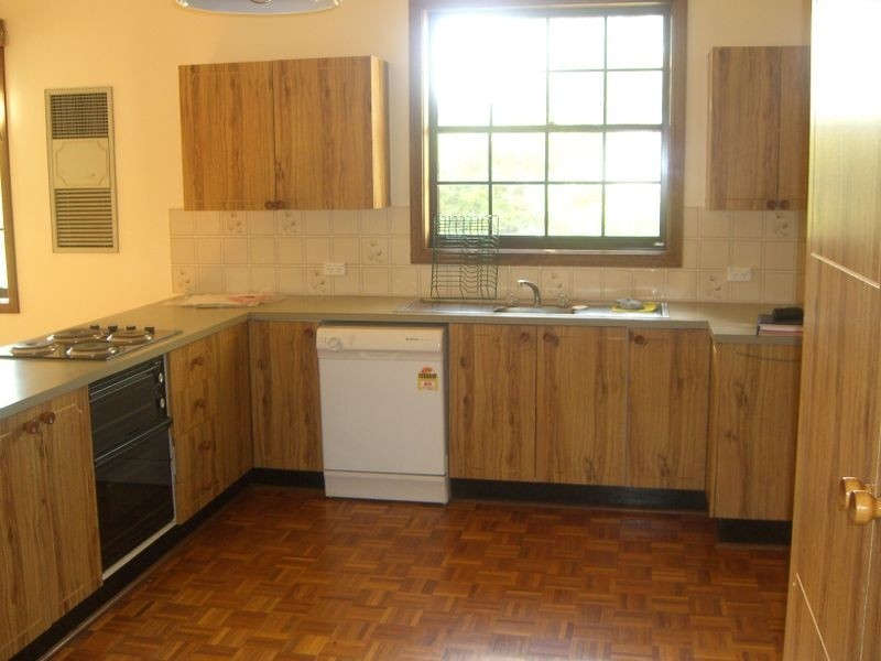 00 Warranoy Homestead, Young NSW 2594