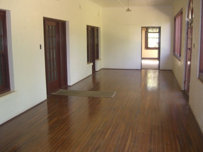 00 Warranoy Homestead, Young NSW 2594