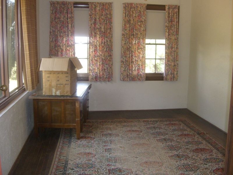 00 Warranoy Homestead, Young NSW 2594