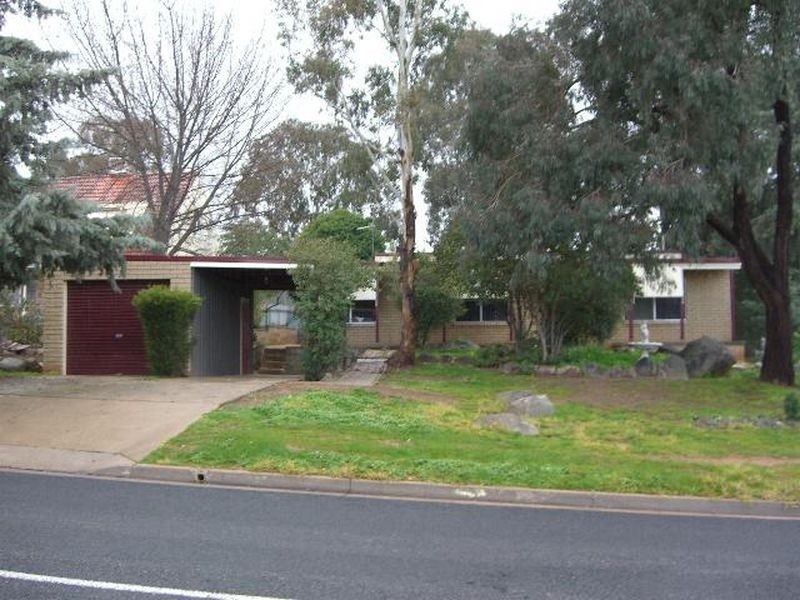 1 Fontenoy, Young NSW 2594