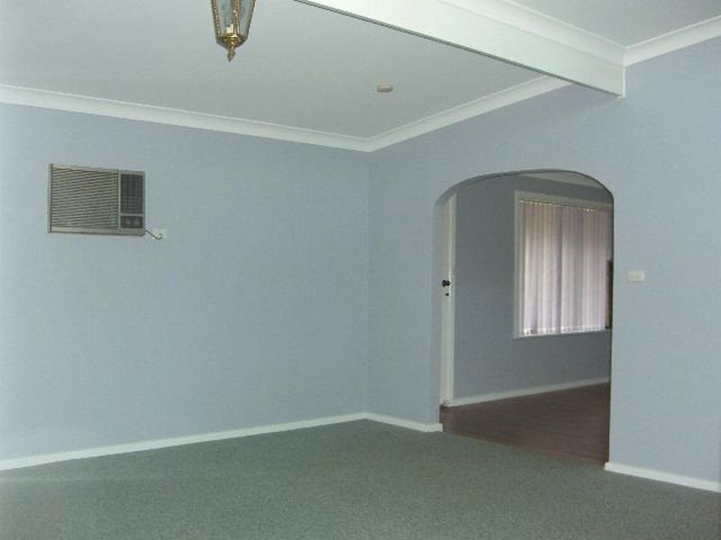 1 Fontenoy, Young NSW 2594