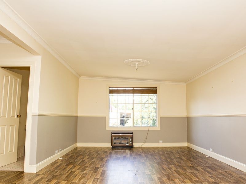 14 Yass Street, Young NSW 2594