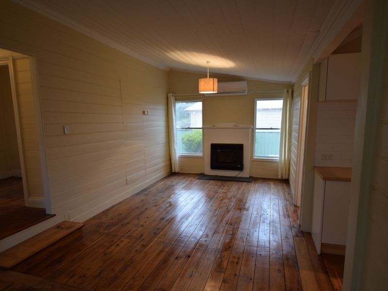 68 Yass Street, Young NSW 2594