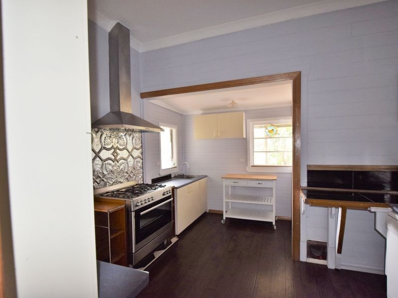 40 McLerie Street, Young NSW 2594