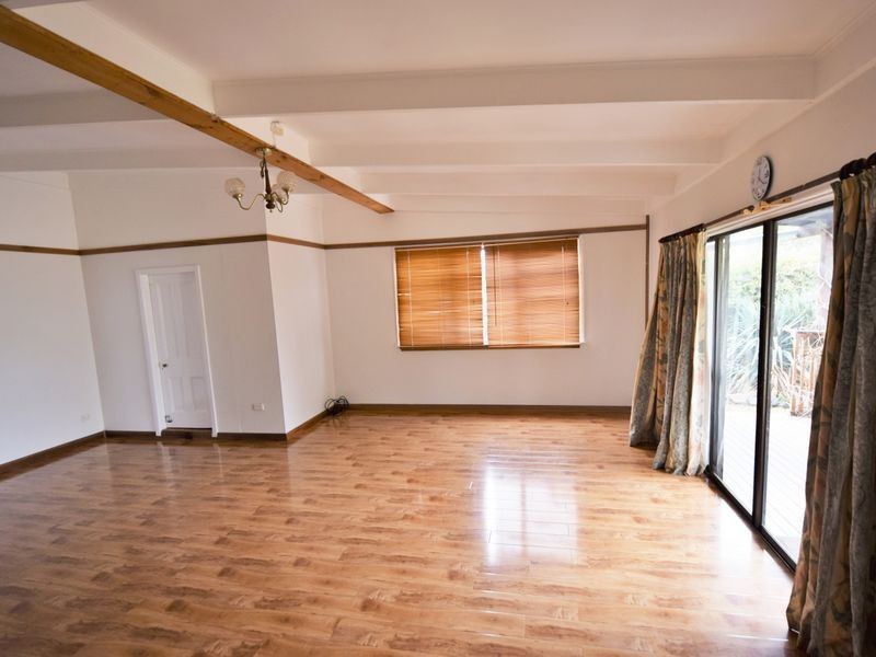 40 McLerie Street, Young NSW 2594