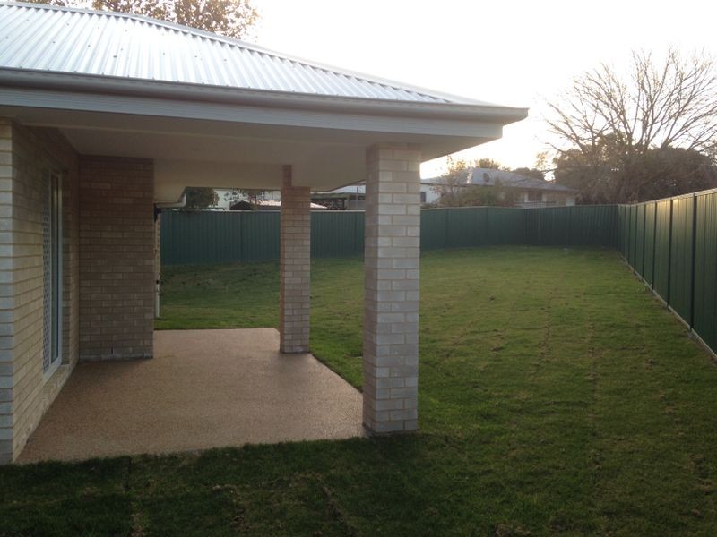 7 Molloy Place, Young NSW 2594