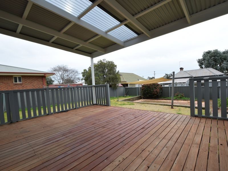 9 Spring Street, Young NSW 2594