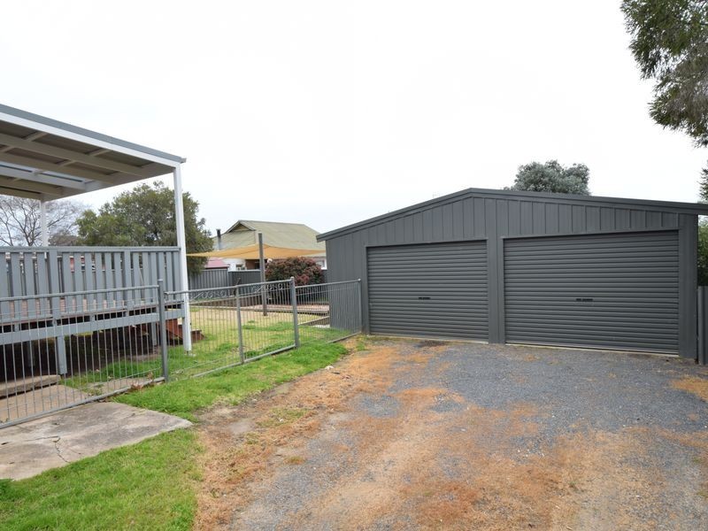 9 Spring Street, Young NSW 2594