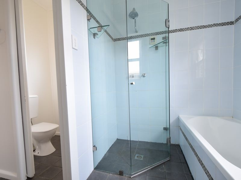 9 Spring Street, Young NSW 2594
