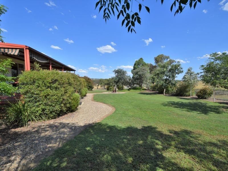 389 Chillingworks Road, Young NSW 2594
