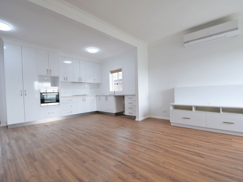 8 Miro Street, Young NSW 2594