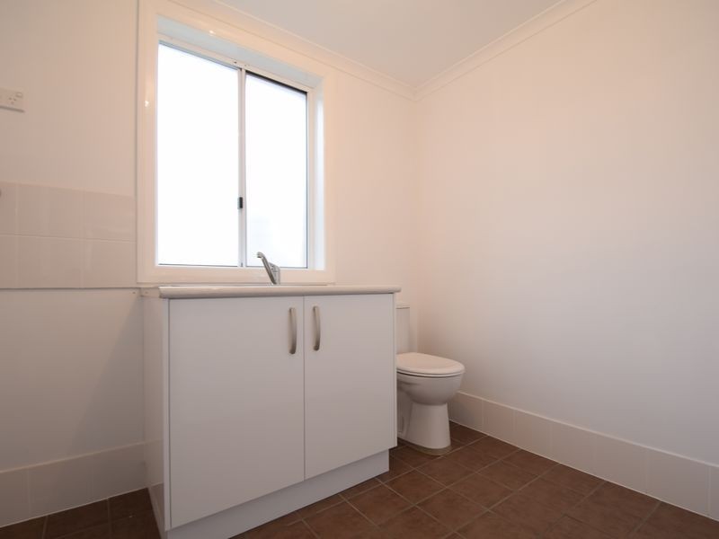 8 Miro Street, Young NSW 2594