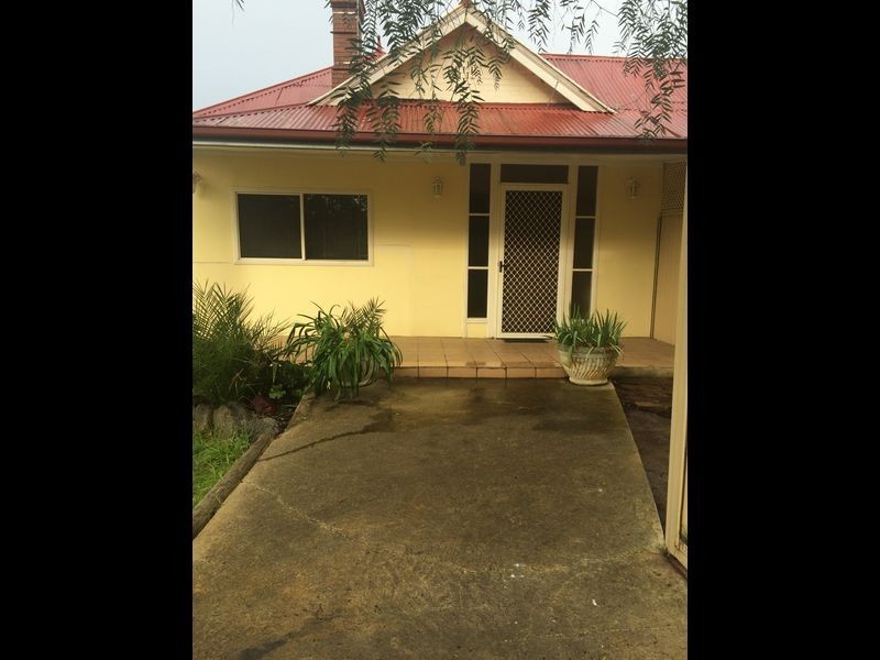 38 Thornhill Street, Young NSW 2594