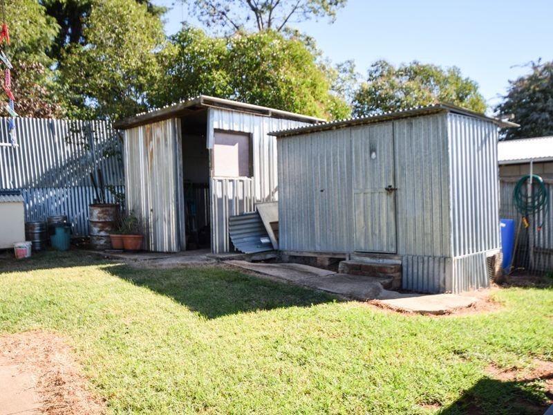 9 Lansdowne Street, Young NSW 2594