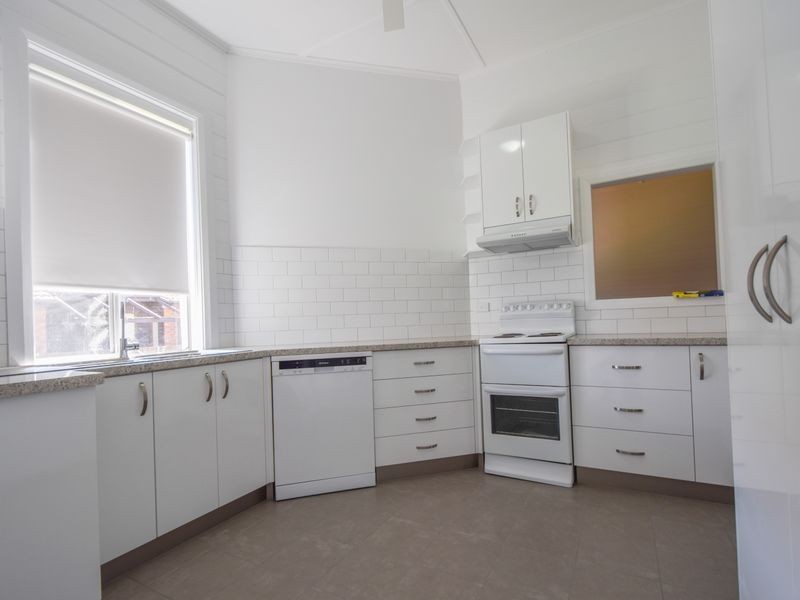 65 Wombat Street, Young NSW 2594