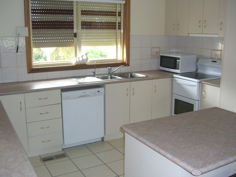 66 Yass Street, Young NSW 2594