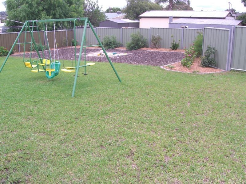 66 Yass Street, Young NSW 2594