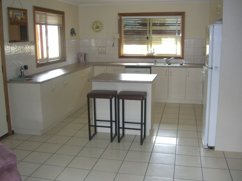 66 Yass Street, Young NSW 2594