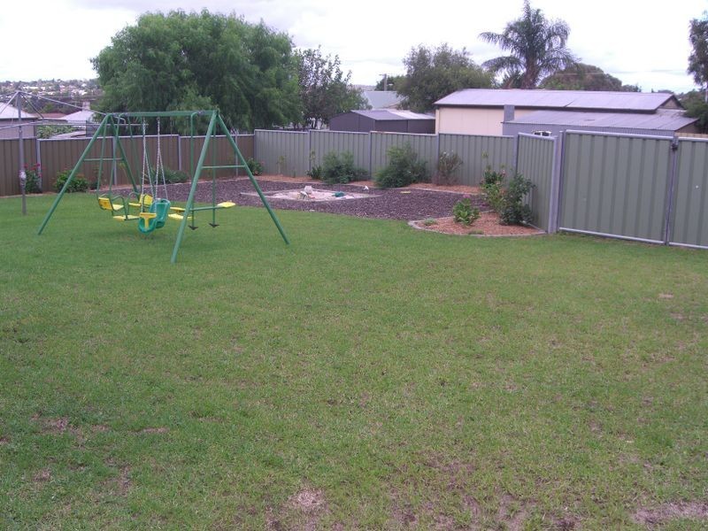 66 Yass Street, Young NSW 2594