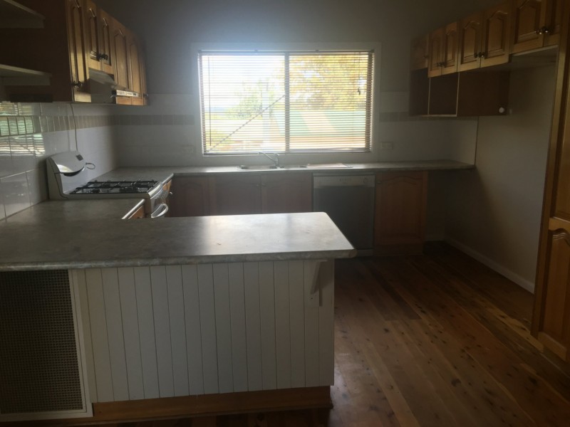 26 Musgrave St, Young NSW 2594