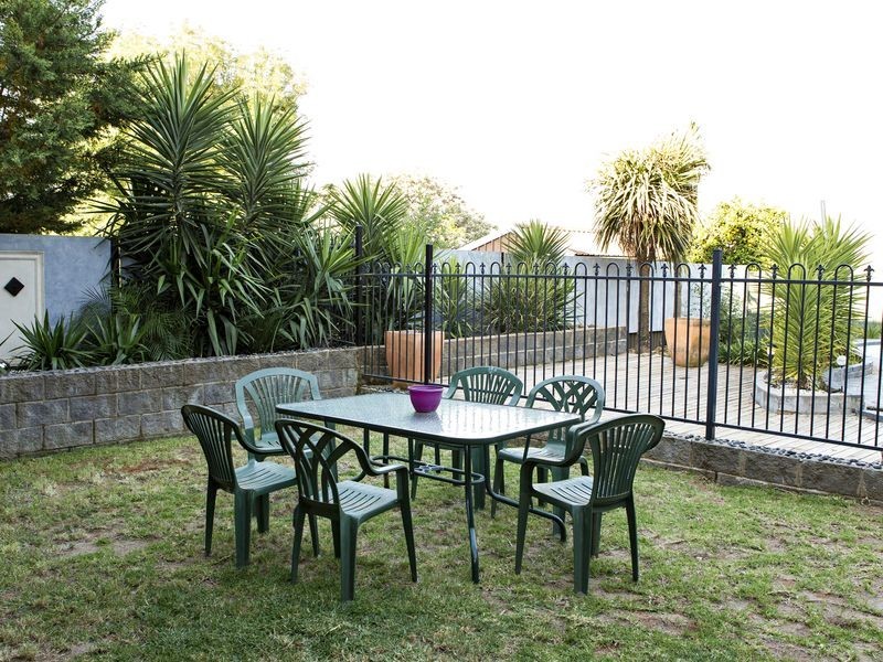 20 Back Creek Road, Young NSW 2594