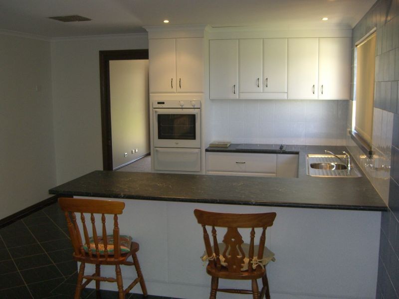 10a Hayden Place, Young NSW 2594