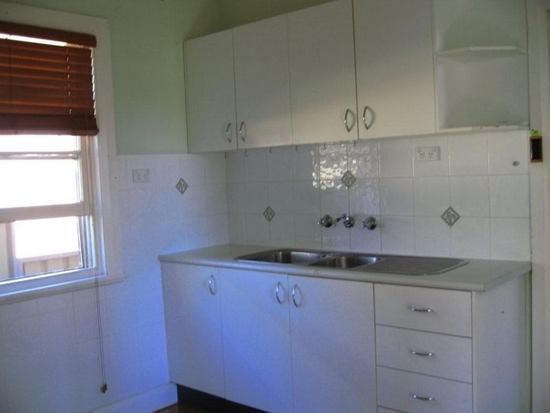 137 Nasmyth, Young NSW 2594