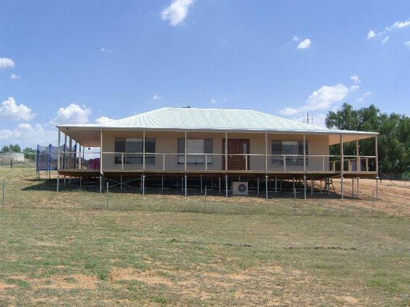 1 Quamby Lane, Young NSW 2594