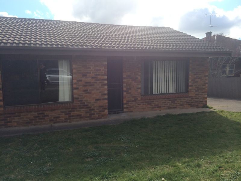 2/27 Elizabeth Street, Young NSW 2594