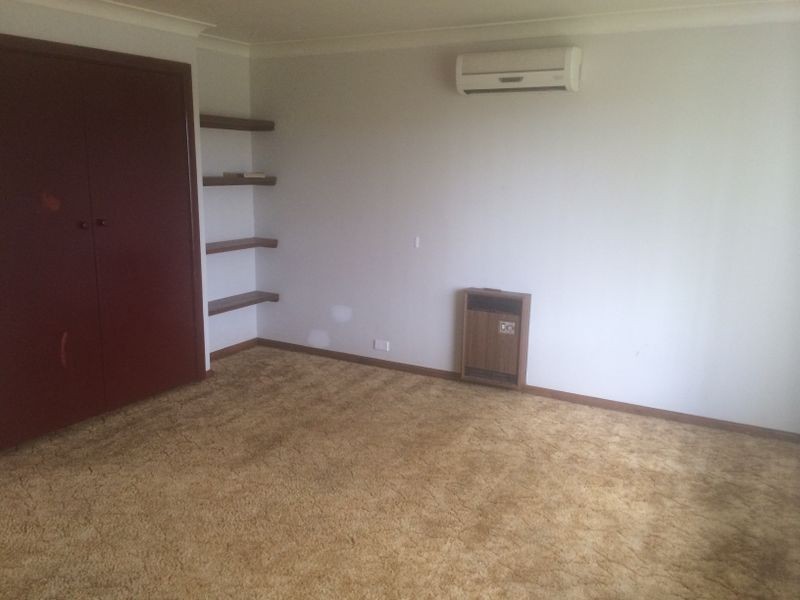 2/27 Elizabeth Street, Young NSW 2594