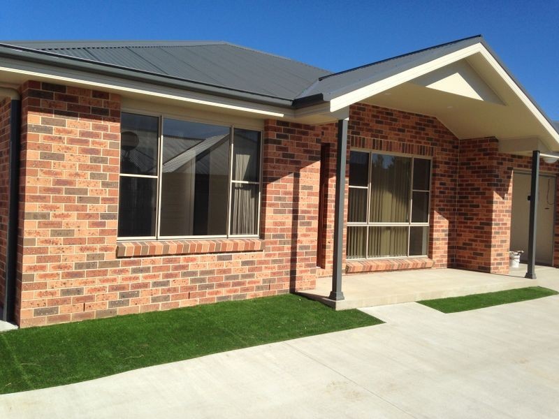 22 b Thorhill Street, Young NSW 2594