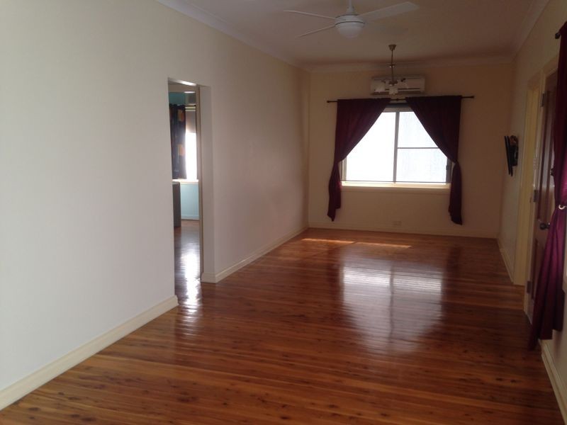 26 Spring Street, Young NSW 2594