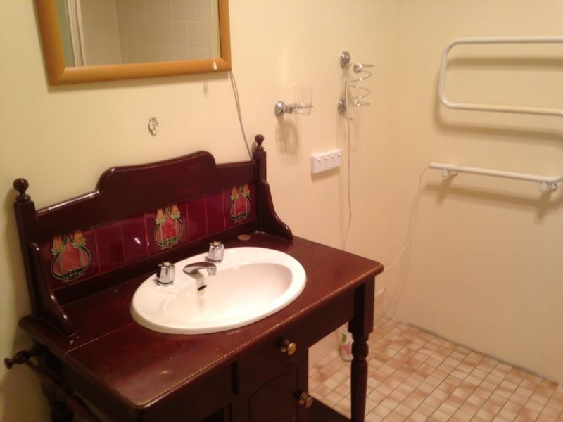 26 Spring Street, Young NSW 2594